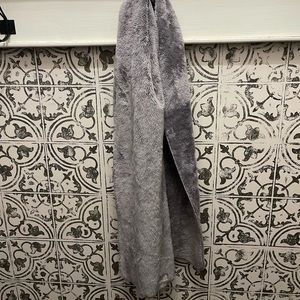 The North Face Grey Scarf 🧣